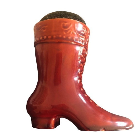 VTG Italian Made Ceramic Boot Pin Cushion Markings on Bottom Rust Top Cushion - Picture 7 of 7